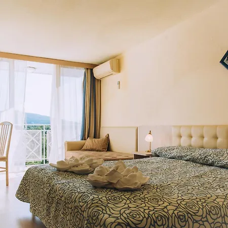 Hotel Mura 3*