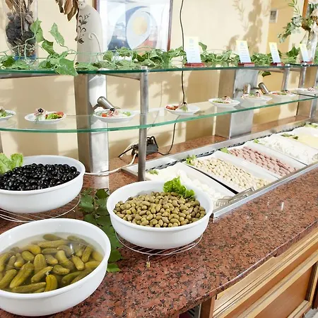 מלון Mura