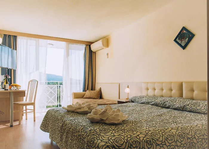 Хотел мура 4*